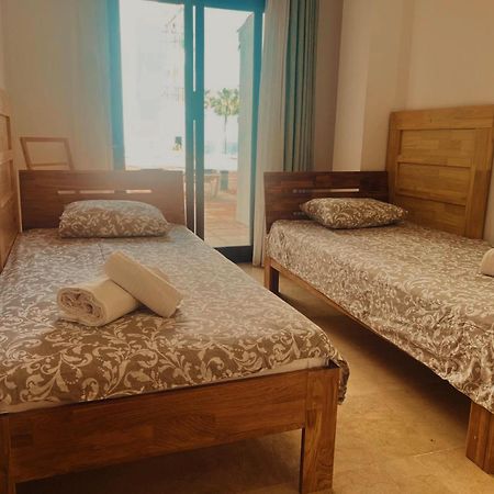 Beach Apartment In La Duquesa Marina Castillo de Sabinillas Eksteriør billede