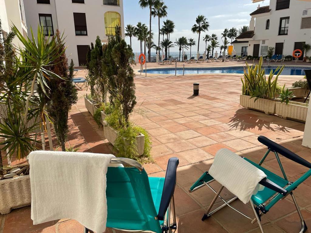 Beach Apartment In La Duquesa Marina Castillo de Sabinillas Eksteriør billede
